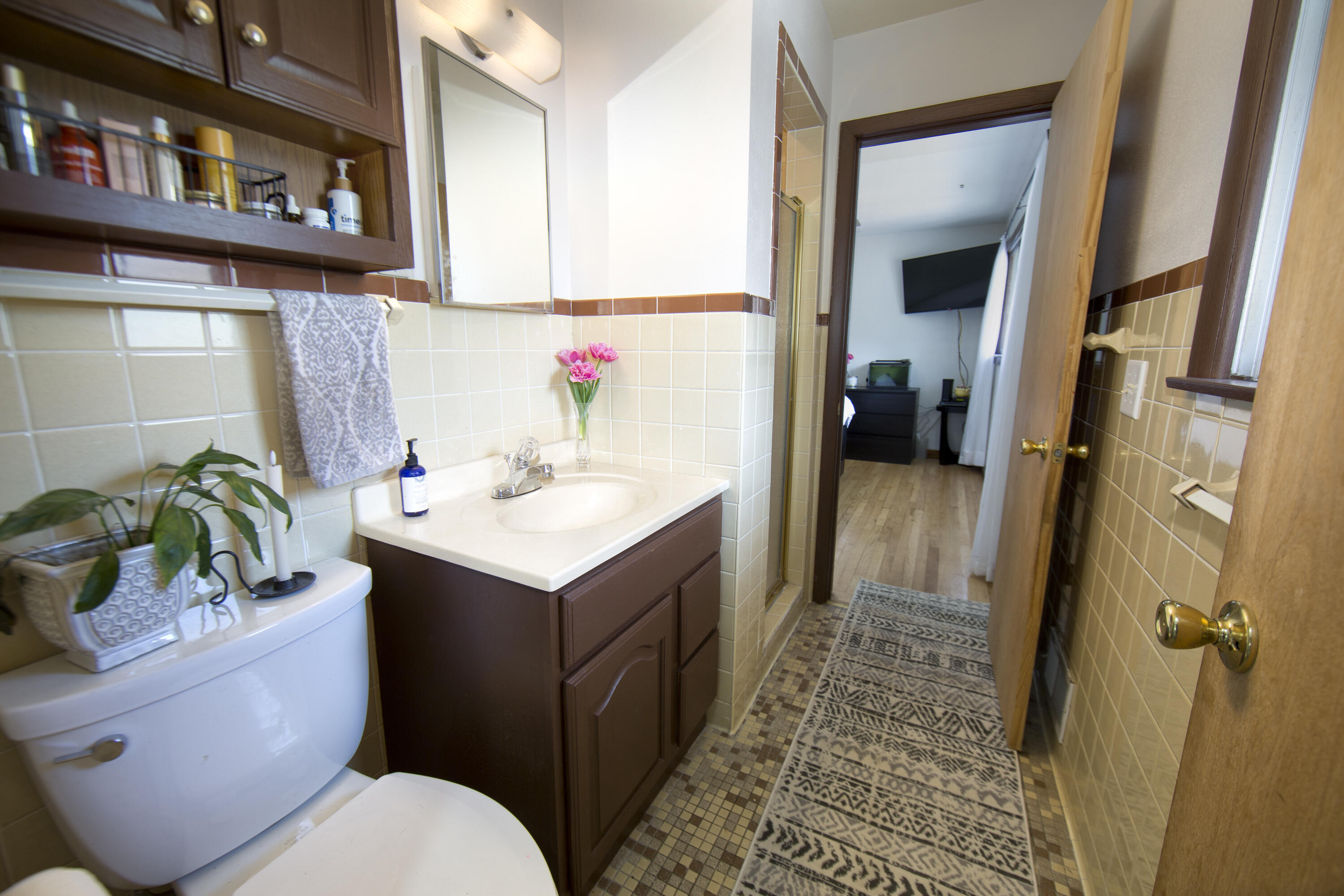 N68W13722 Bay Ridge Court Menomonee Falls, WI 53051 - Photo 11 of 30 Dual Entry Full Bath