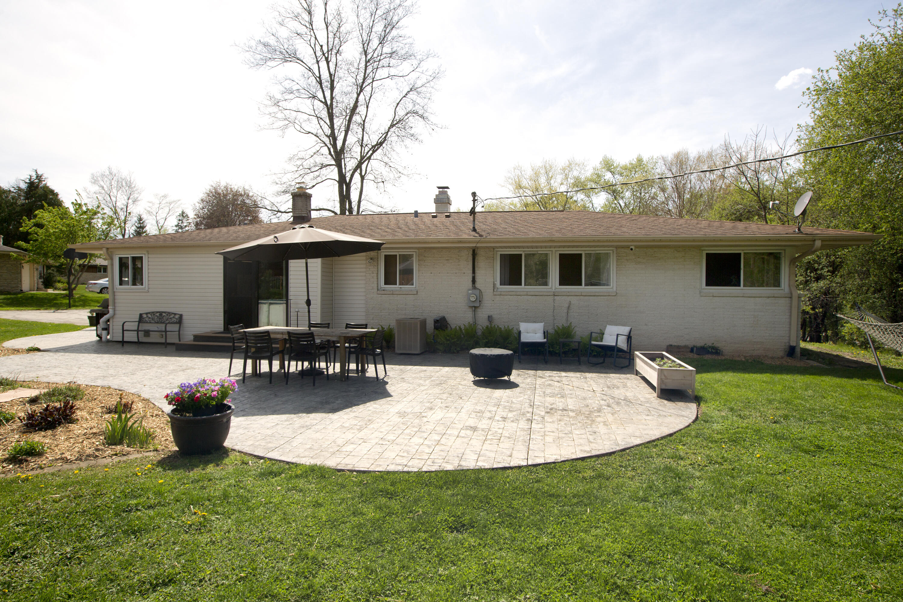 N68W13722 Bay Ridge Court Menomonee Falls, WI 53051 - Photo 22 of 30 Stamped Concrete Patio