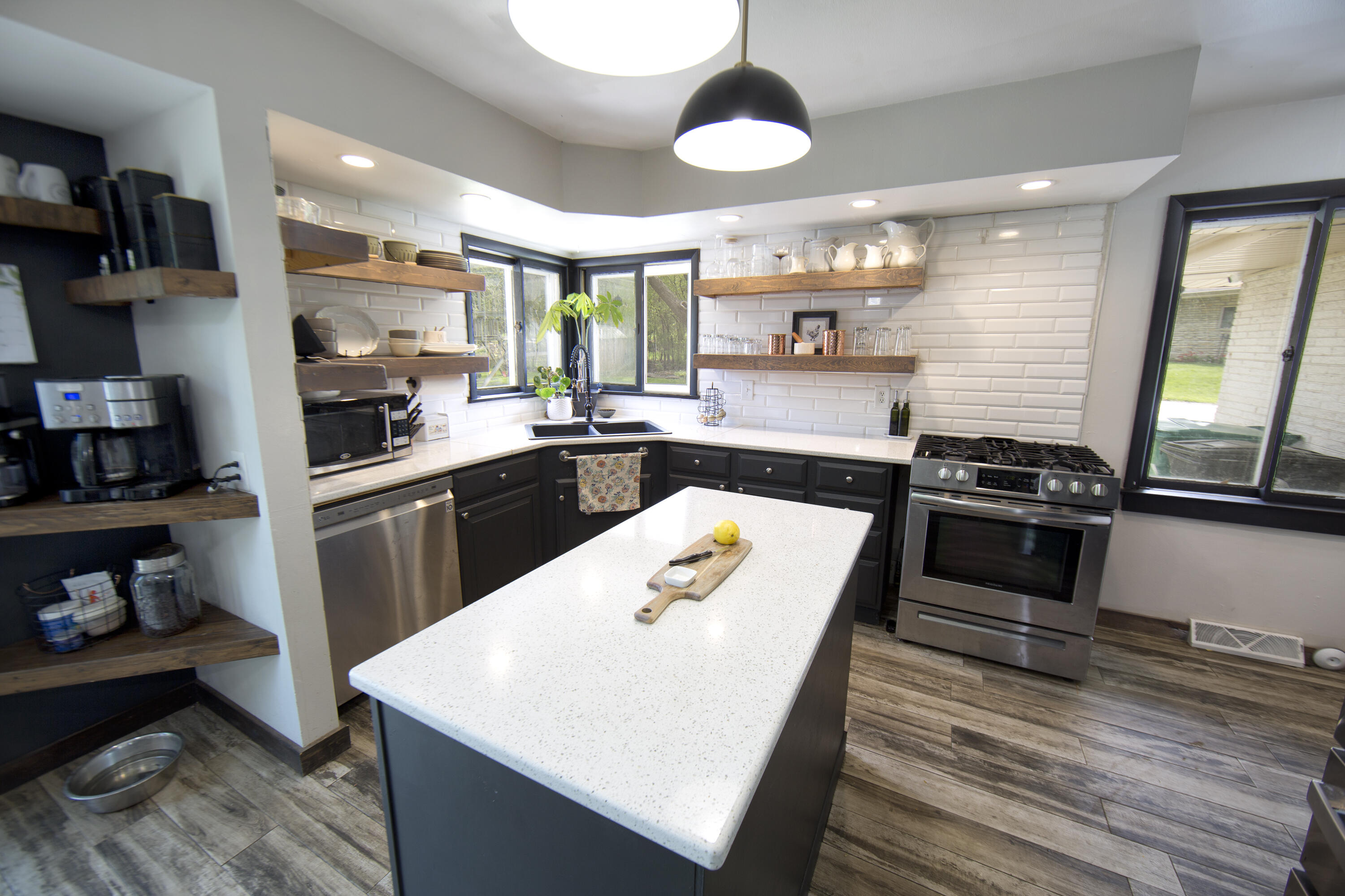 N68W13722 Bay Ridge Court Menomonee Falls, WI 53051 - Photo 7 of 30 Kitchen