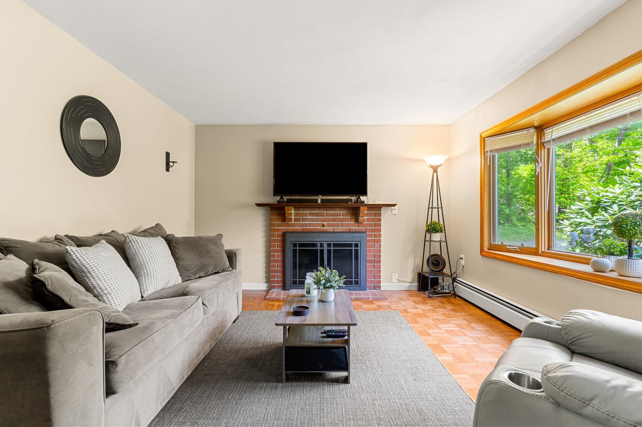 6 Wilkele Road Sandown, NH 03873 - Photo 13 of 36
