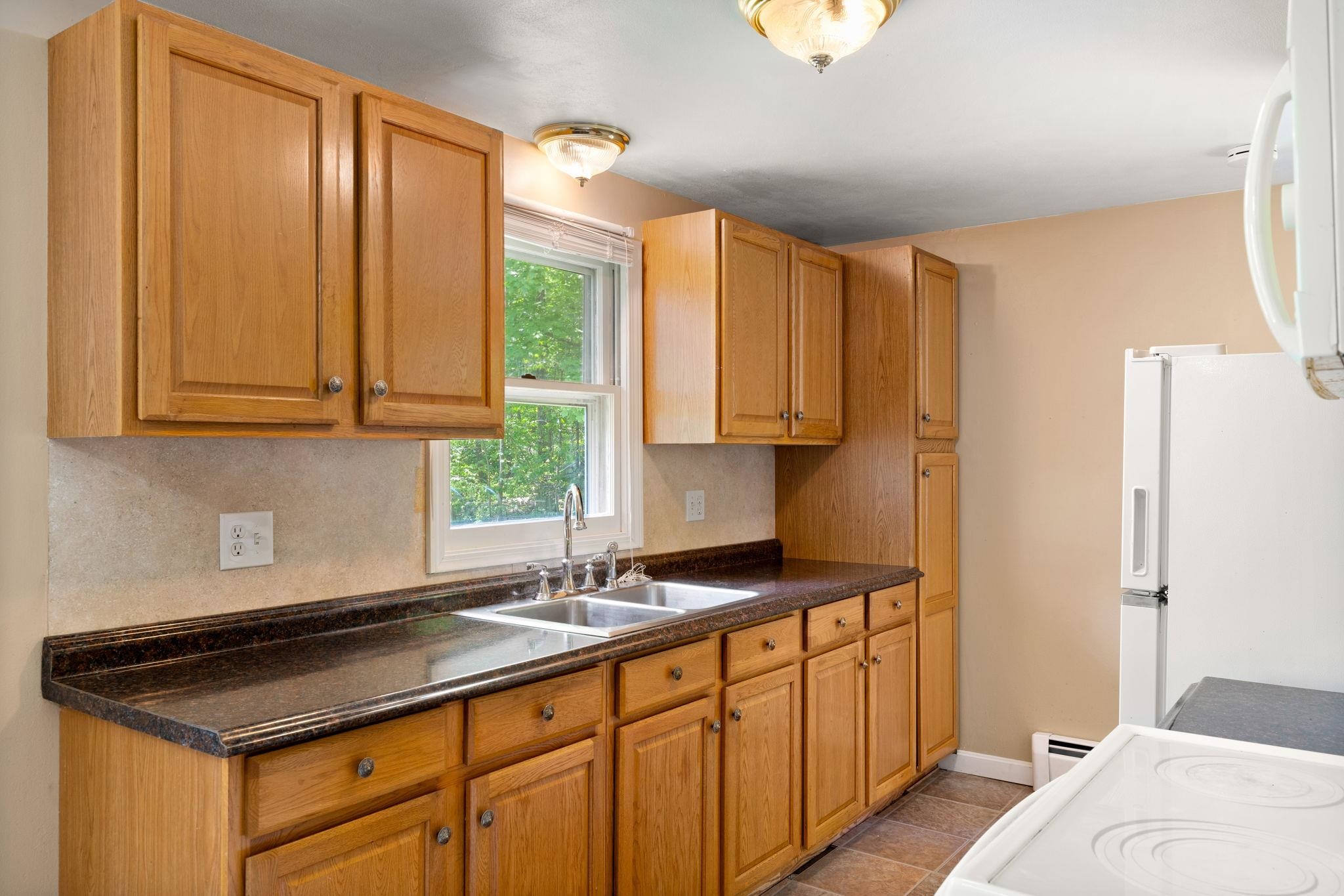 6 Wilkele Road Sandown, NH 03873 - Photo 34 of 36
