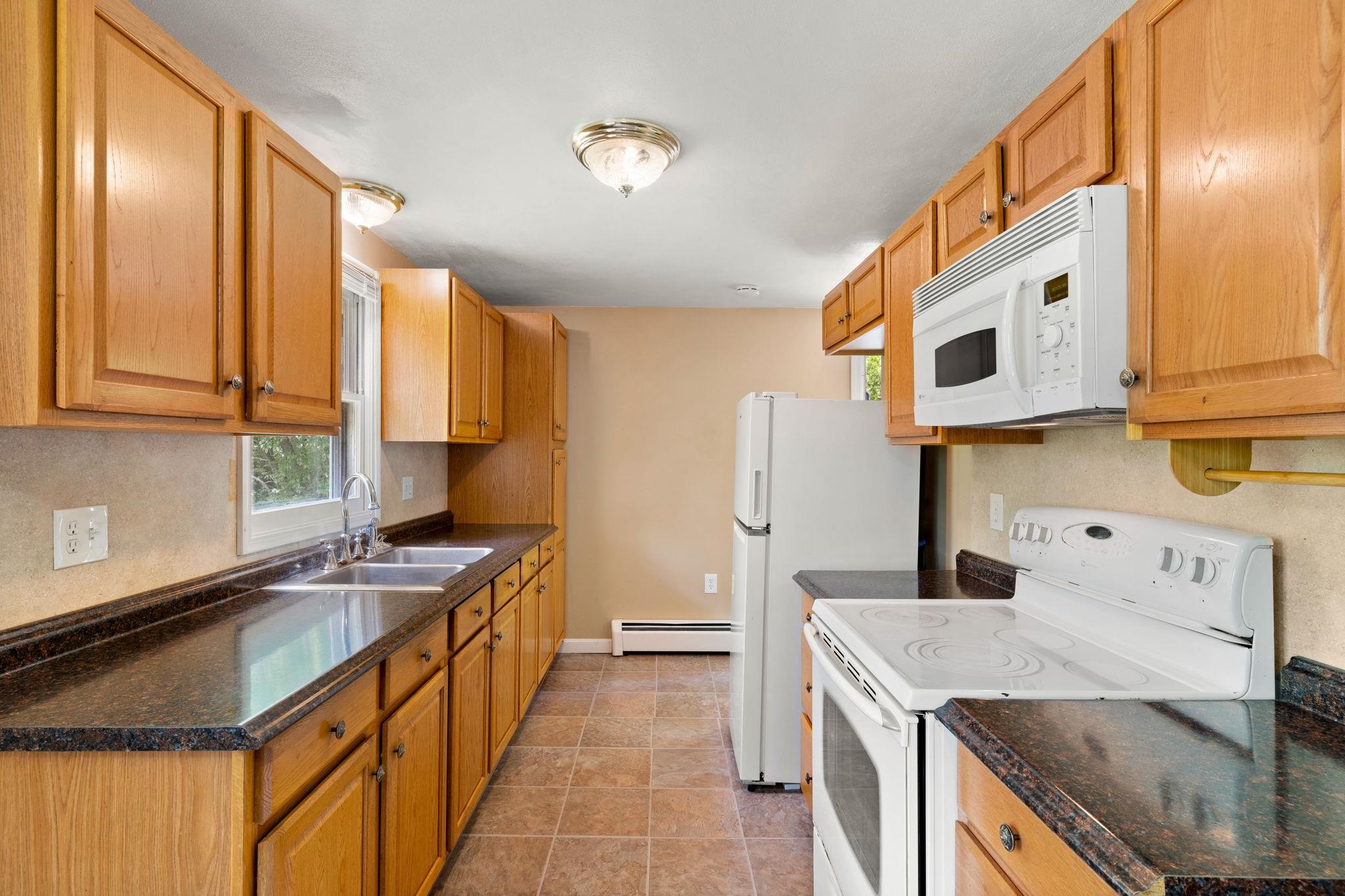 6 Wilkele Road Sandown, NH 03873 - Photo 35 of 36