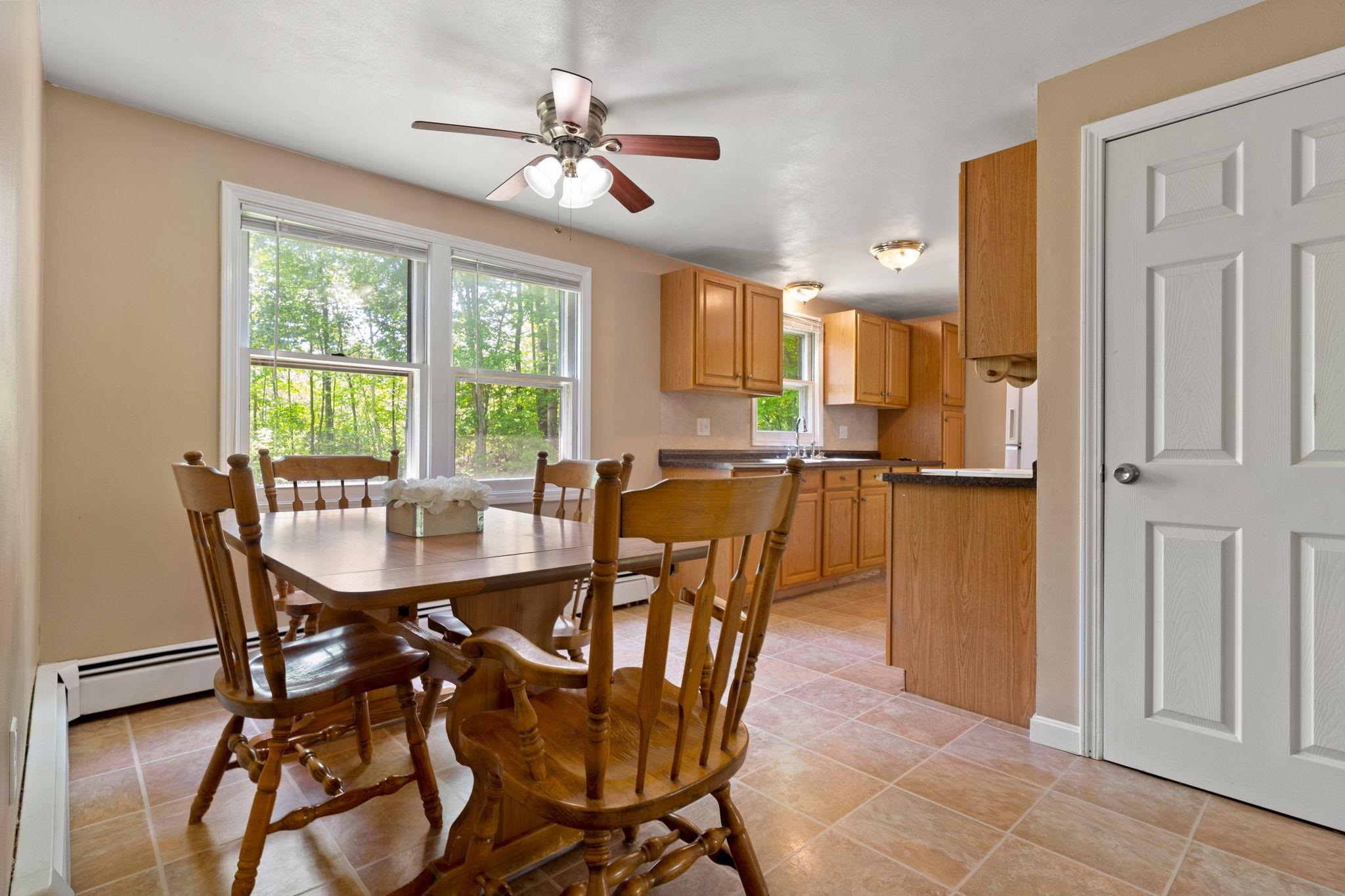 6 Wilkele Road Sandown, NH 03873 - Photo 5 of 36