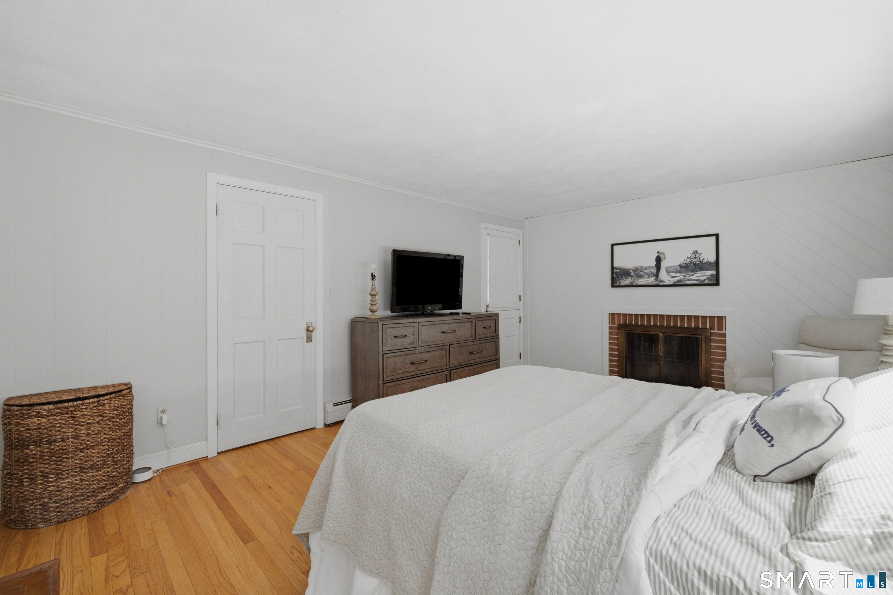 47 Westledge Road Simsbury, CT 06092 - Photo 11 of 38