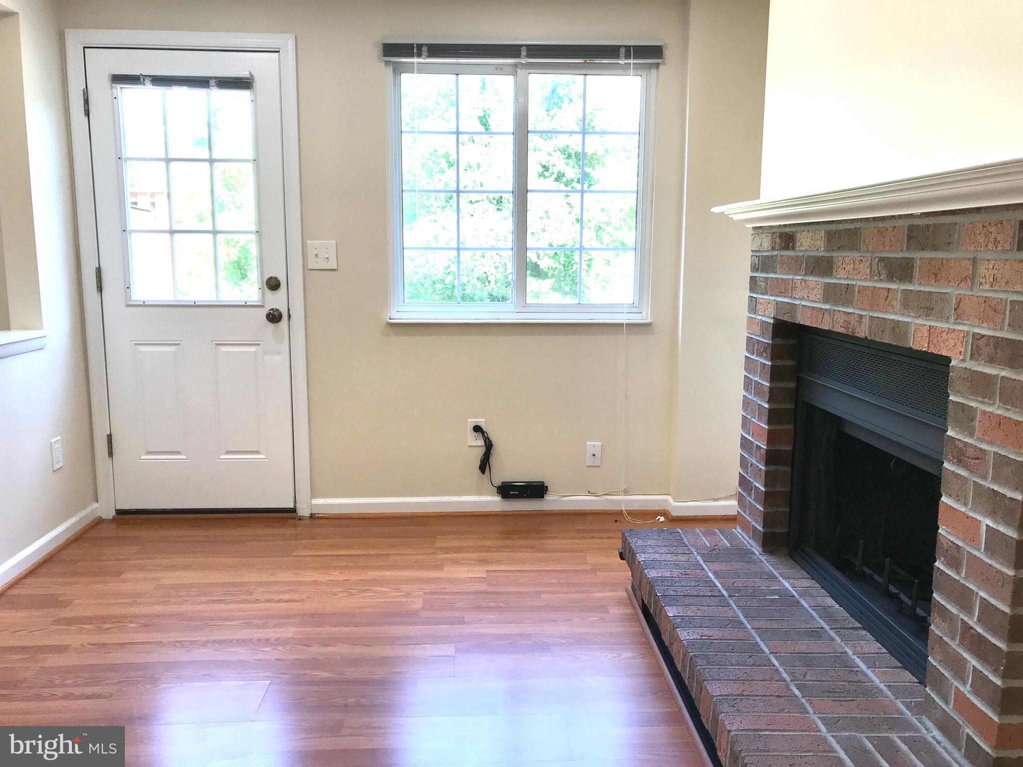 12144 Purple Sage Court Reston, VA 20194 - Photo 9 of 21 Family Room
