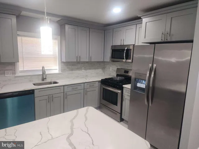 $1,800 | 2218 Strahle Street, Philadelphia, PA 19152