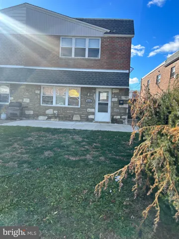 $1,800 | 2218 Strahle Street, Philadelphia, PA 19152