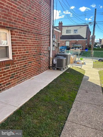 $1,800 | 2218 Strahle Street, Philadelphia, PA 19152