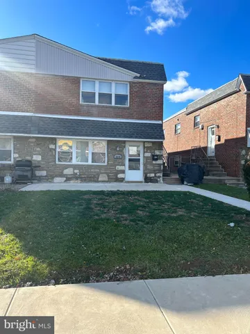 $1,800 | 2218 Strahle Street, Philadelphia, PA 19152