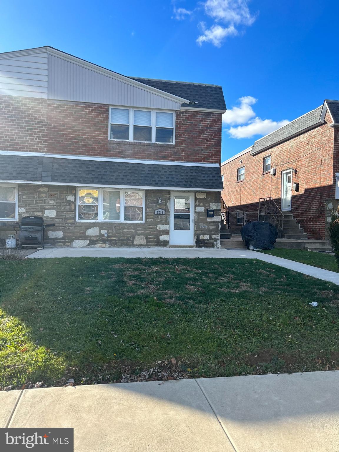 2218 Strahle Street Philadelphia, PA 19152 - Photo 3 of 22 a front view of house with yard