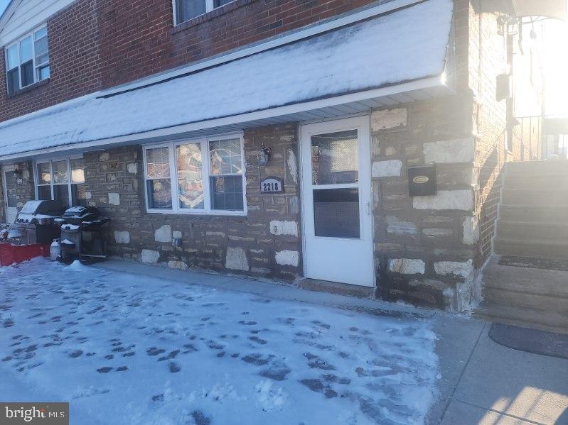 2218 Strahle Street Philadelphia, PA 19152 - Photo 4 of 22 a view of an front door