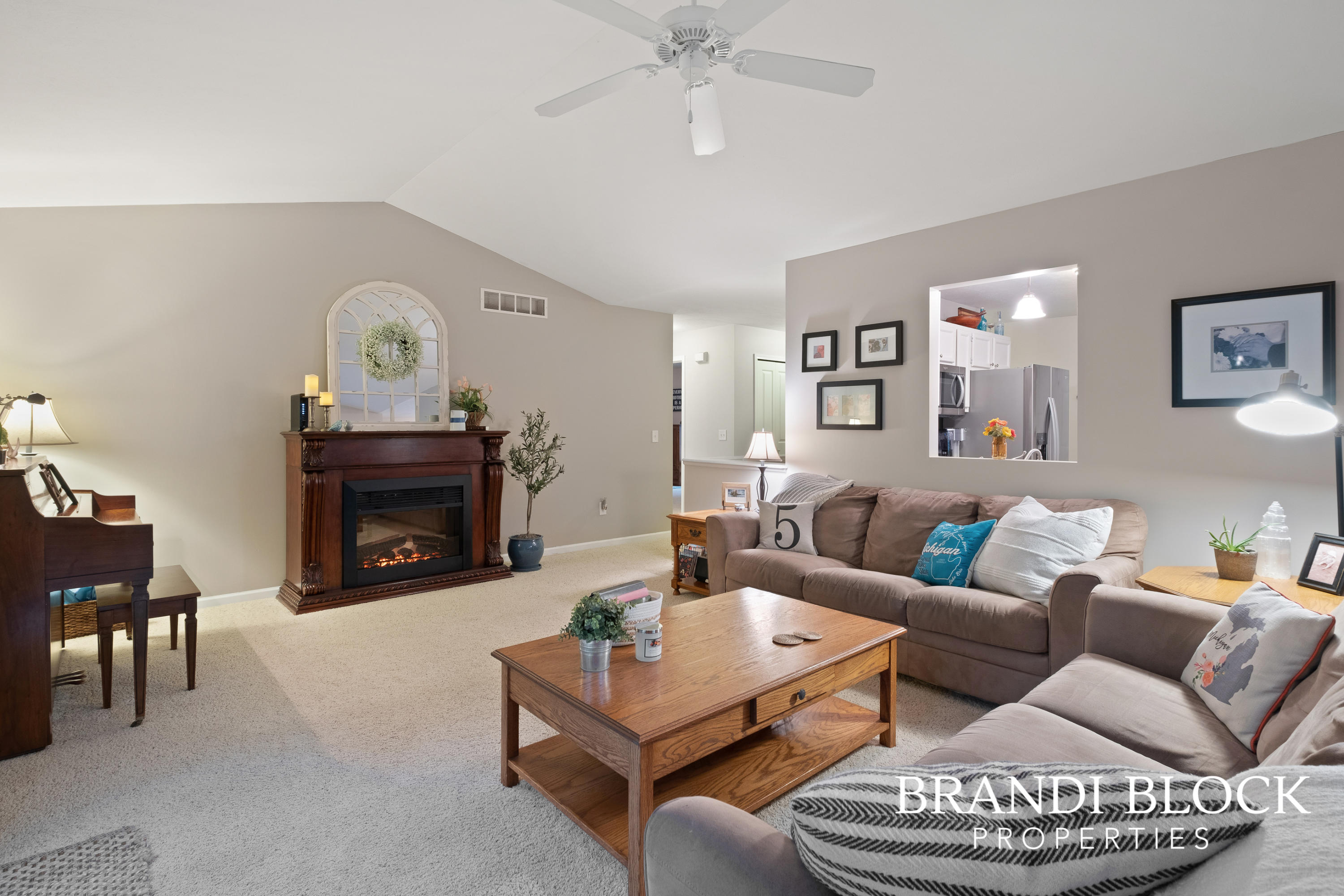 11256 Barnsely Road Southeast Lowell, MI 49331 - Photo 4 of 25 Photo-13
