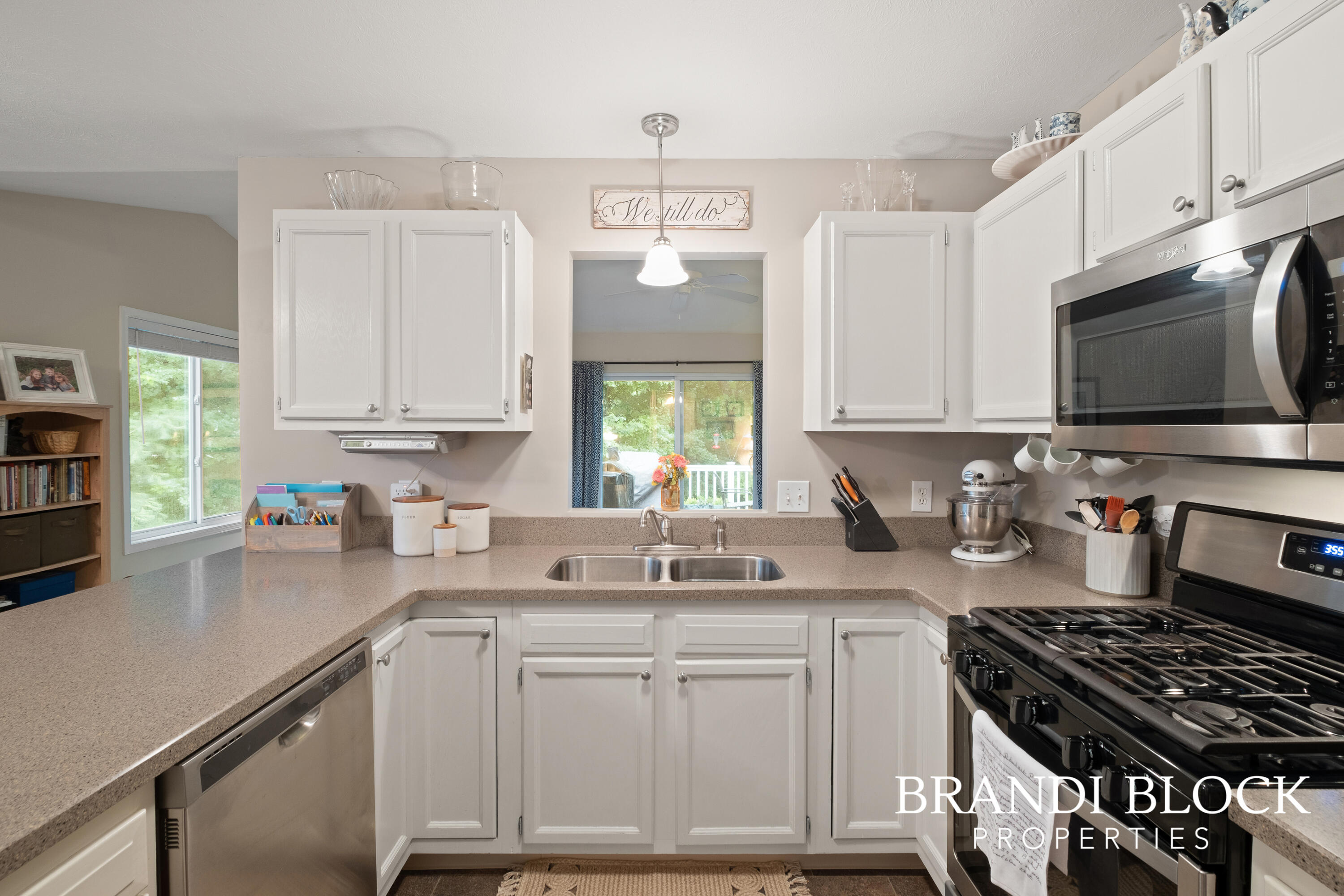 11256 Barnsely Road Southeast Lowell, MI 49331 - Photo 7 of 25 Photo-17