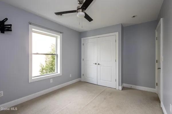 $3,100 | 949 Hudson Avenue, Stillwater, NY 12170