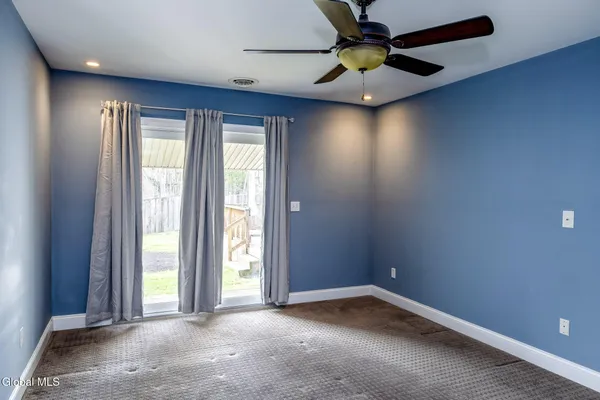 $3,100 | 949 Hudson Avenue, Stillwater, NY 12170