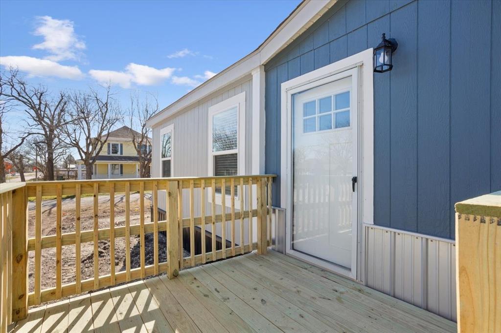 201 North Carpenter Street Mart, TX 76664 - Photo 25 of 30 a view of entryway with wooden floor