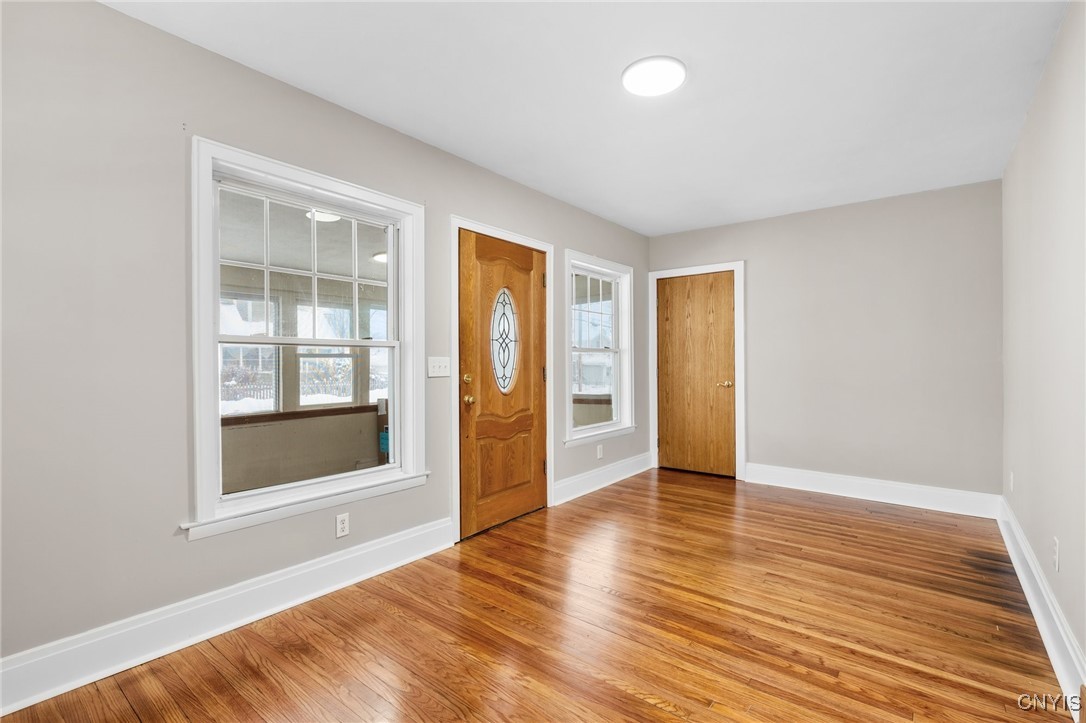 244 Medford Road Salina, NY 13208 - Photo 6 of 28