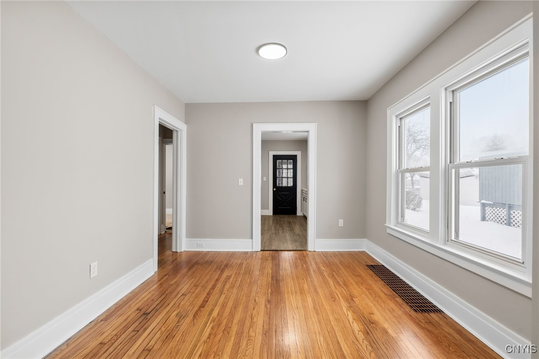 244 Medford Road Salina, NY 13208 - Photo 8 of 28