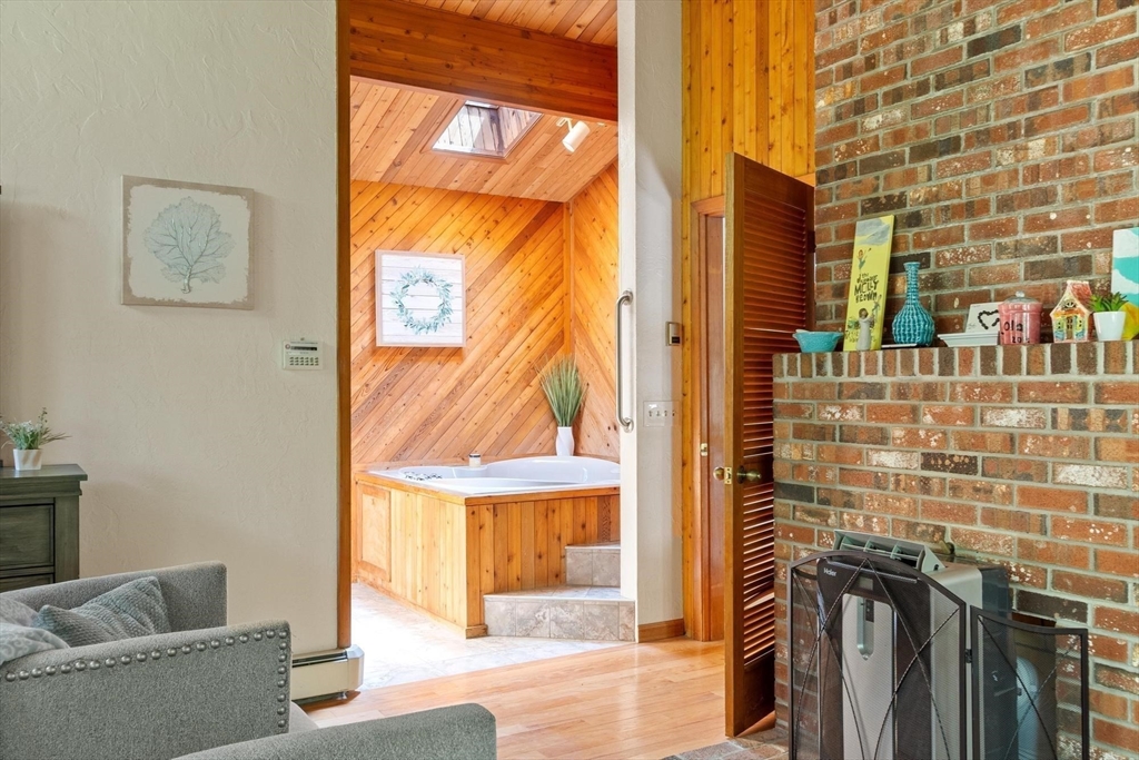 112 Elm Street Auburn, MA 01501 - Photo 23 of 42