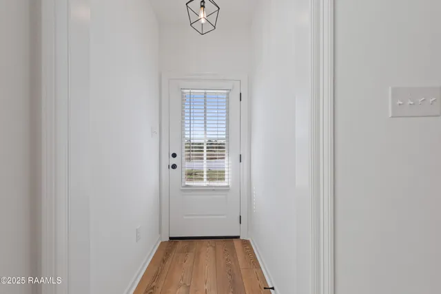 $249,999 | 102 Ridgedale Alley, Scott, LA 70583