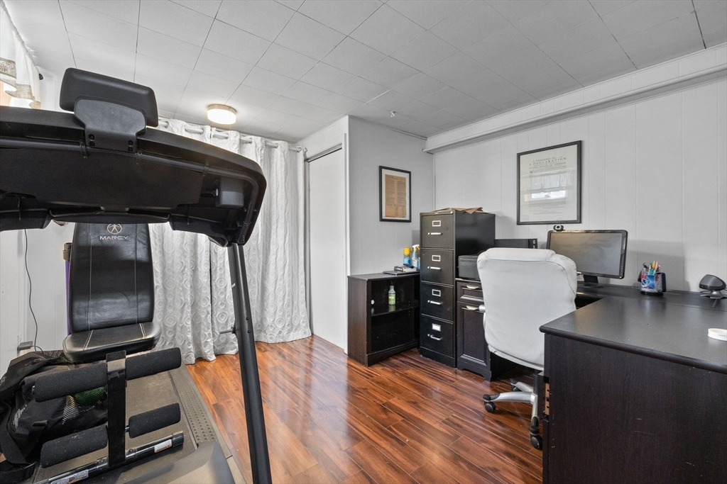 52 Friend Street Beverly, MA 01915 - Photo 14 of 25