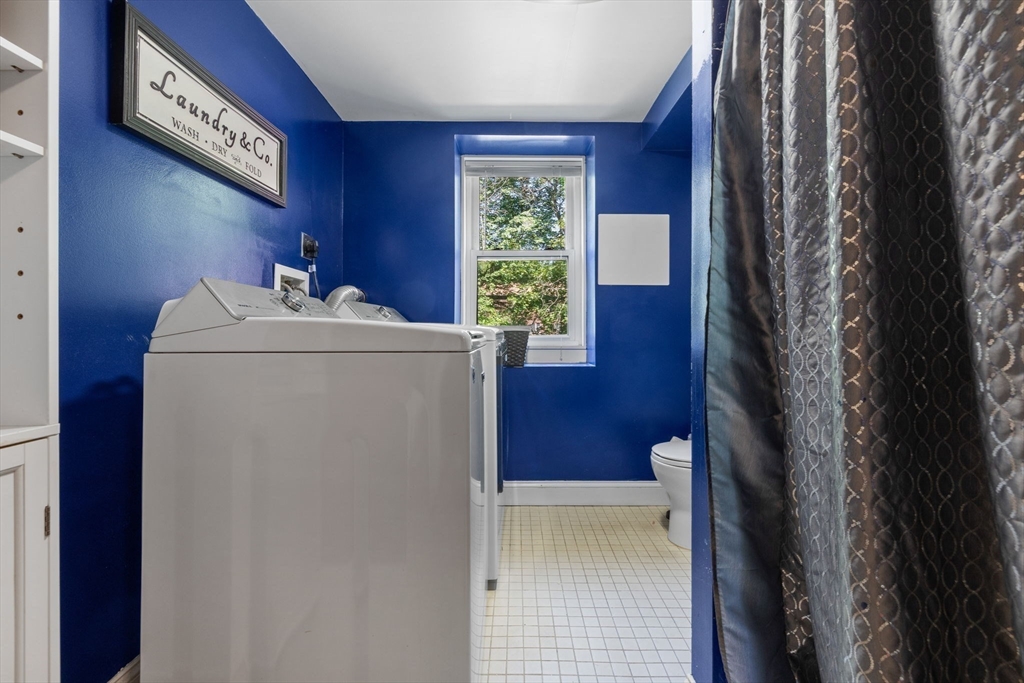 52 Friend Street Beverly, MA 01915 - Photo 15 of 25