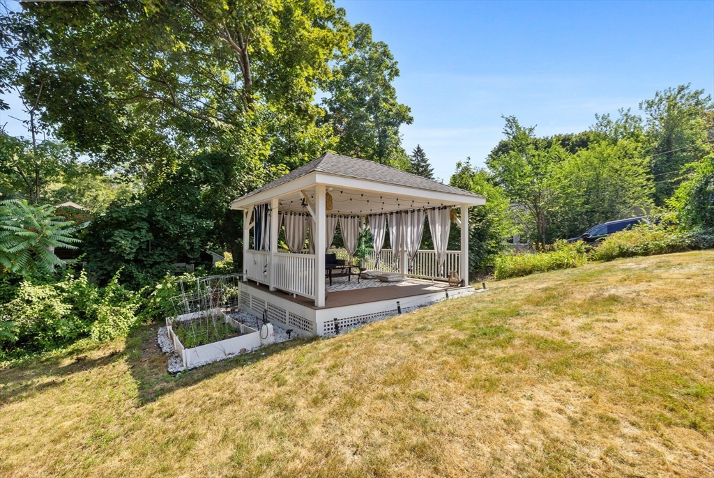 52 Friend Street Beverly, MA 01915 - Photo 20 of 25