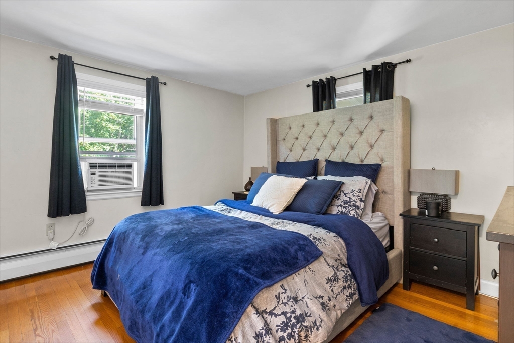 52 Friend Street Beverly, MA 01915 - Photo 10 of 25