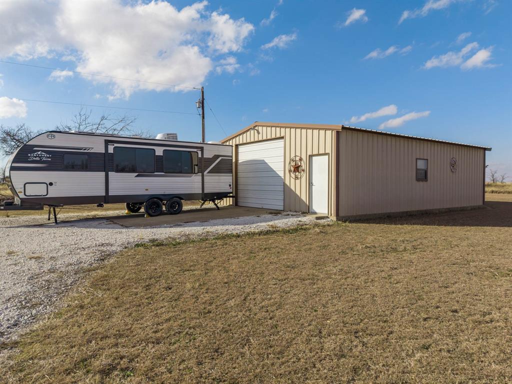411 Willie Nelson Road Abbott, TX 76621 - Photo 29 of 37