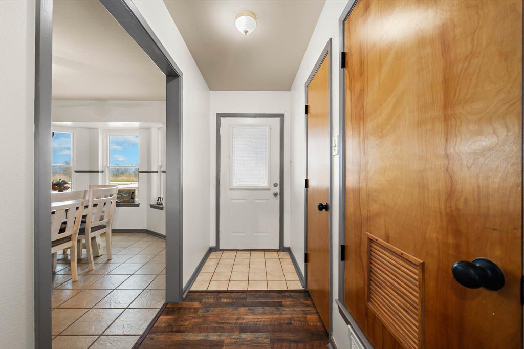 411 Willie Nelson Road Abbott, TX 76621 - Photo 4 of 37