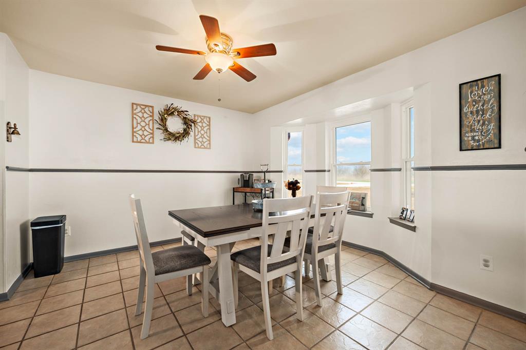 411 Willie Nelson Road Abbott, TX 76621 - Photo 5 of 37