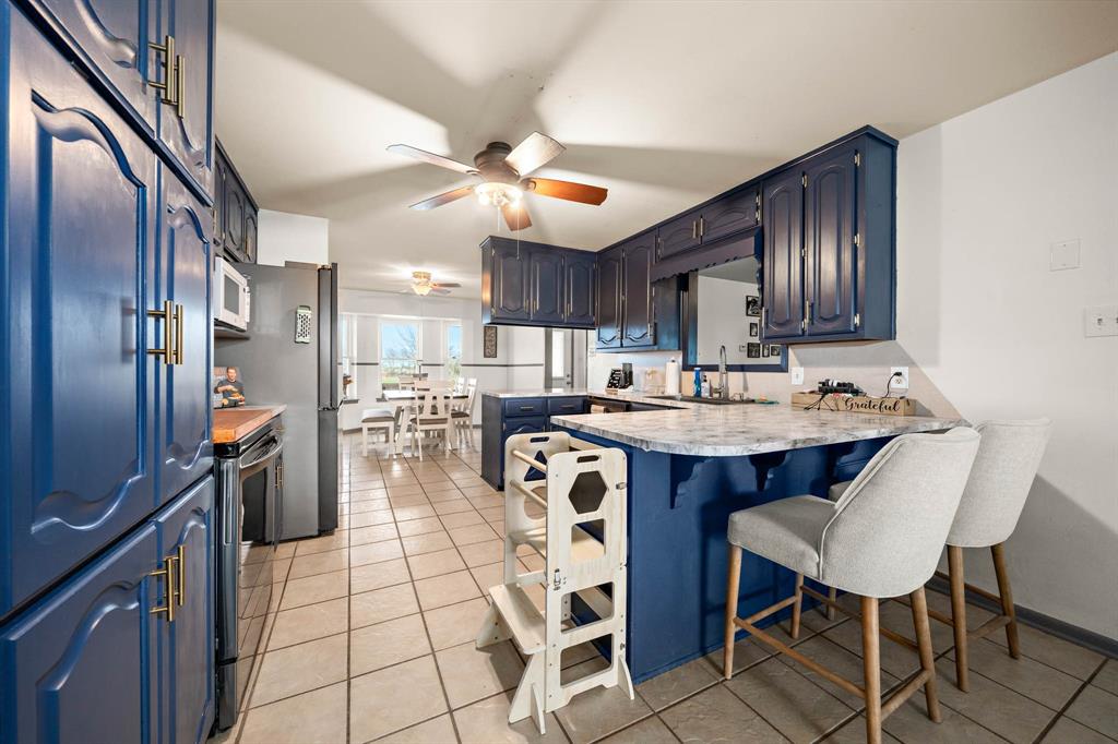 411 Willie Nelson Road Abbott, TX 76621 - Photo 8 of 37