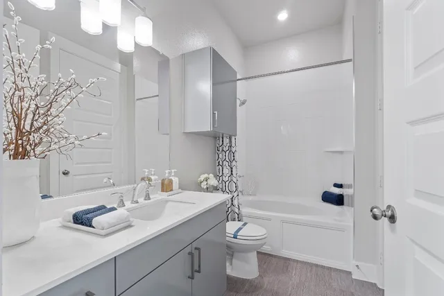 $1,549 | 476 Suffield Drive, Unit 411, Buda, TX 78610