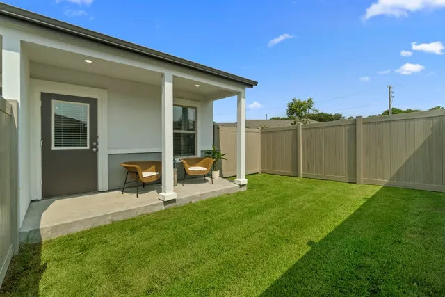 $1,549 | 476 Suffield Drive, Unit 411, Buda, TX 78610