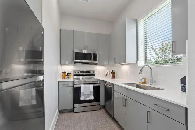 $1,549 | 476 Suffield Drive, Unit 411, Buda, TX 78610