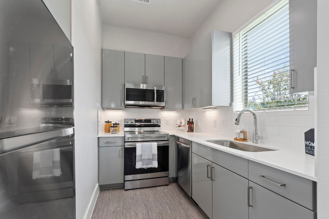 476 Suffield Drive, Unit 411 Buda, TX 78610 - Photo 2 of 17