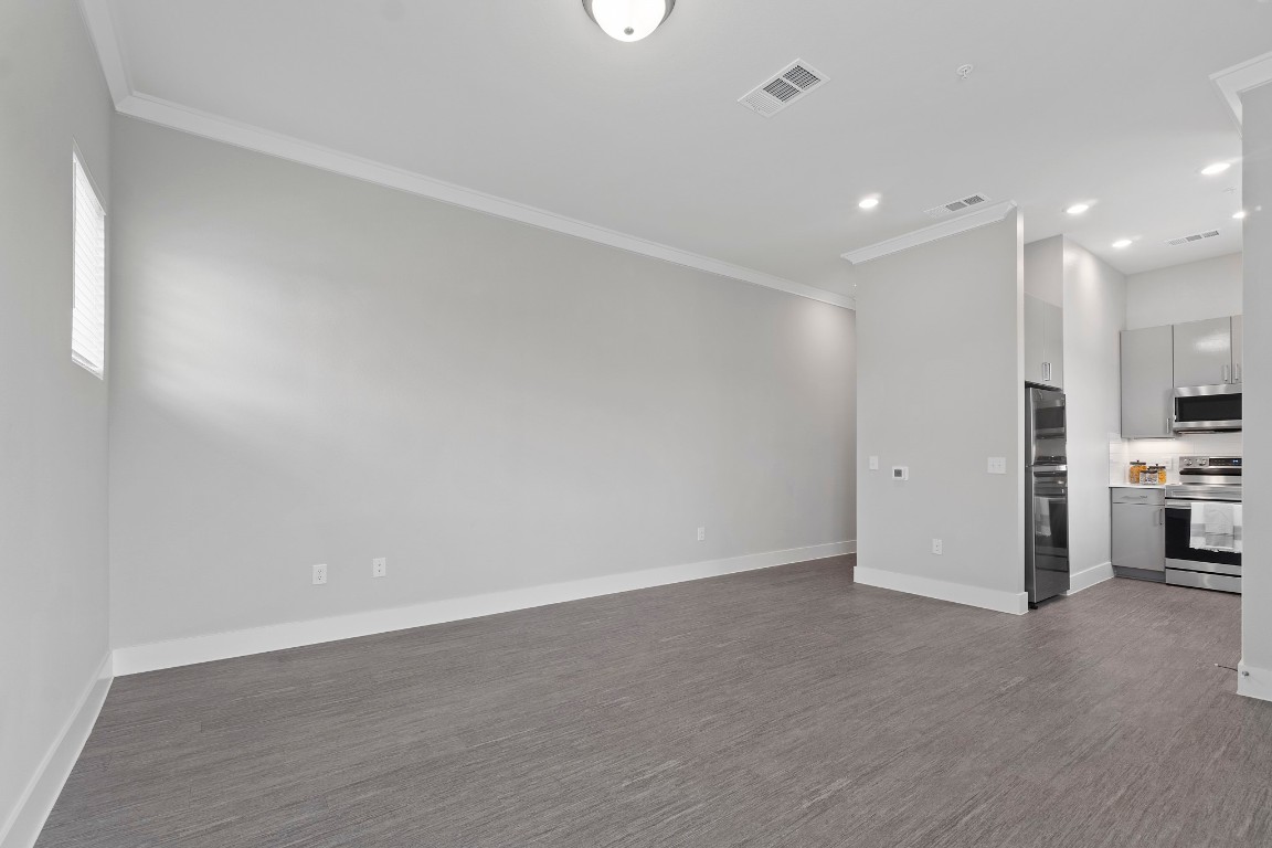 476 Suffield Drive, Unit 411 Buda, TX 78610 - Photo 4 of 17