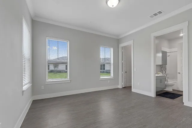 $1,549 | 476 Suffield Drive, Unit 411, Buda, TX 78610