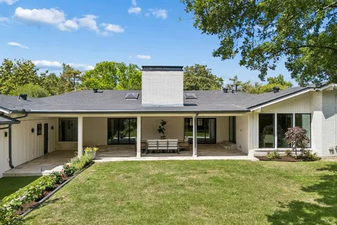 $1,400,000 | 7424 Stonecrest Drive, Dallas, TX 75254