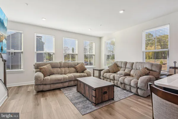 $3,000 | 133 Woodgate Circle, Pasadena, MD 21122