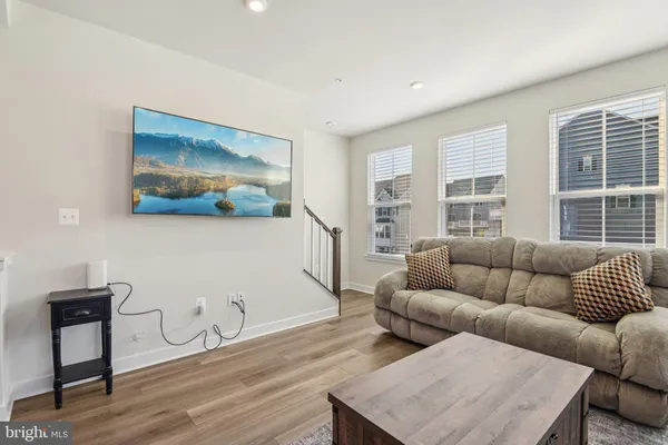 $3,000 | 133 Woodgate Circle, Pasadena, MD 21122