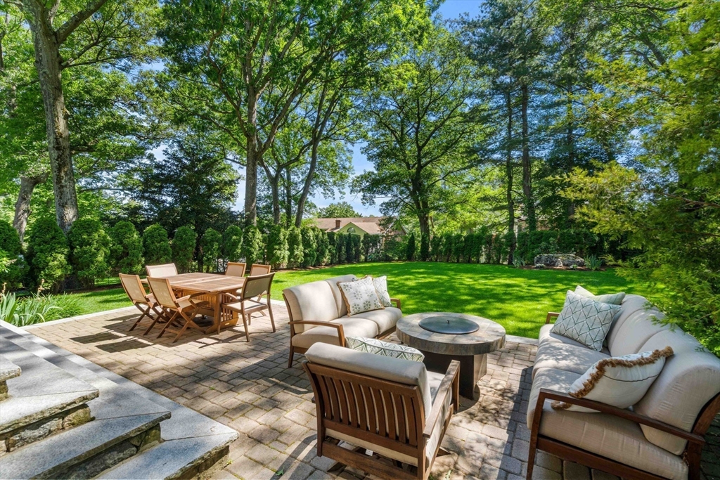 129 Rangeley Road Brookline, MA 02467 - Photo 16 of 36