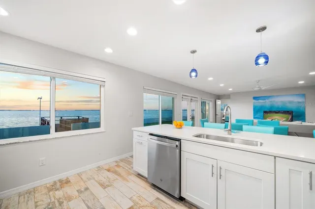 $1,549,000 | 2234 Harbor View Drive, Dunedin, FL 34698