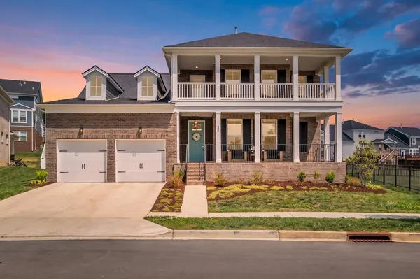 $815,000 | 885 Rockwell Drive, Hendersonville, TN 37075