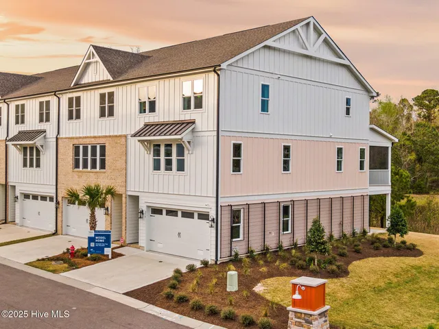 $574,990 | 835 Anchors Bend Way, Unit 24, Wilmington, NC 28411