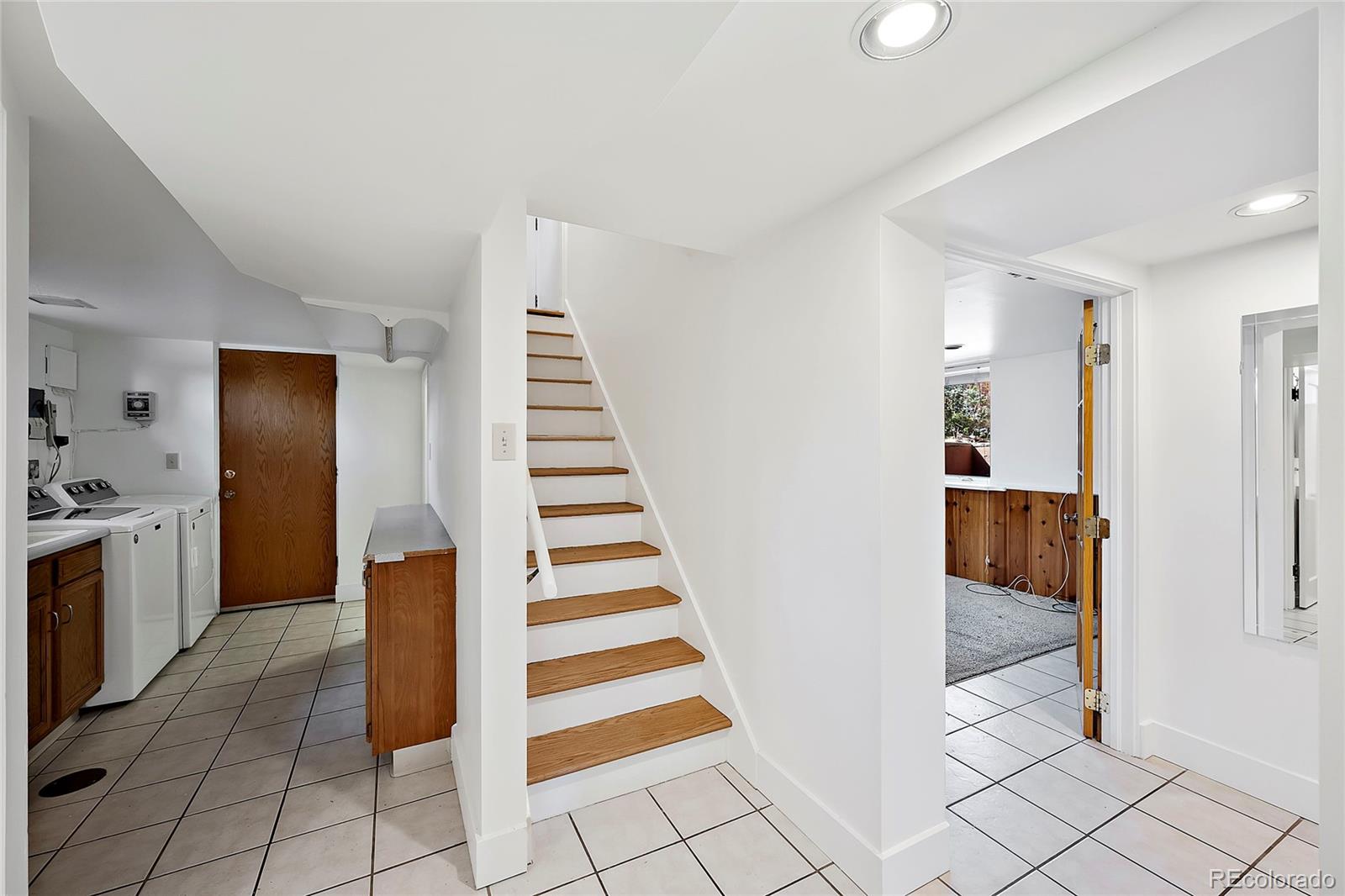 874 9th Street Boulder, CO 80302 - Photo 16 of 23 a view of a hallway with kitchen and entryway