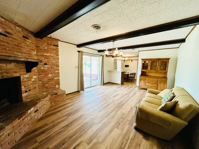 $2,000 | 1040 Hwy 80 E Nixon Tx 78140 East, Nixon, TX 78140