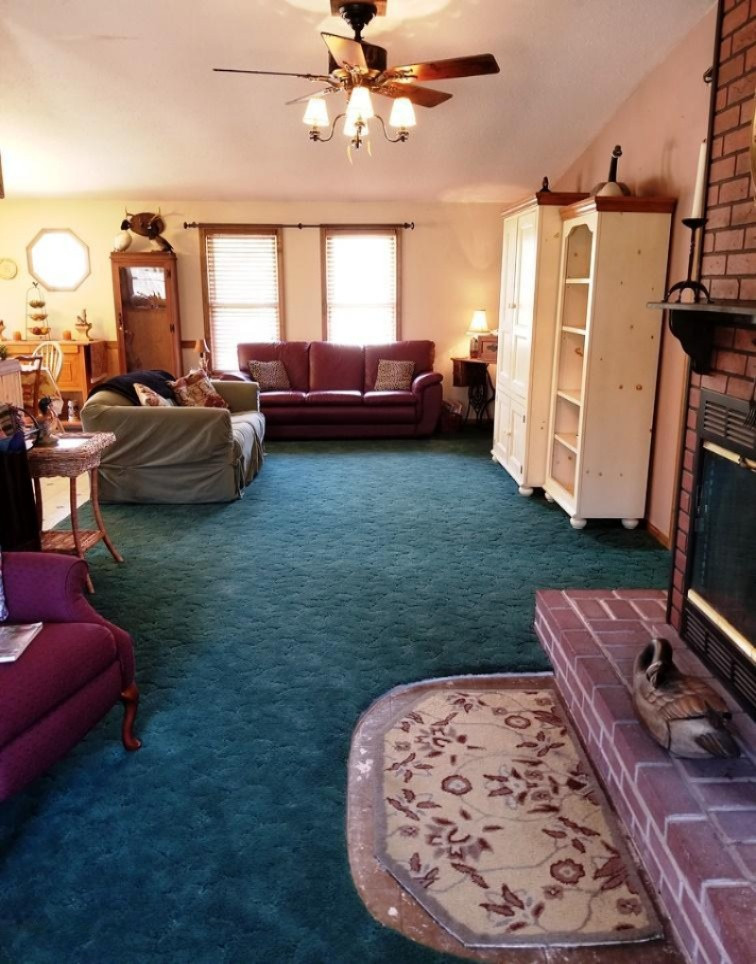 8027 East 8th Street Reed City, MI 49677 - Photo 8 of 19 Living Room (b)