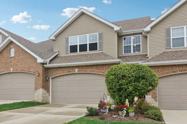 $444,900 | 11138 Alpine Lane, Orland Park, IL 60467