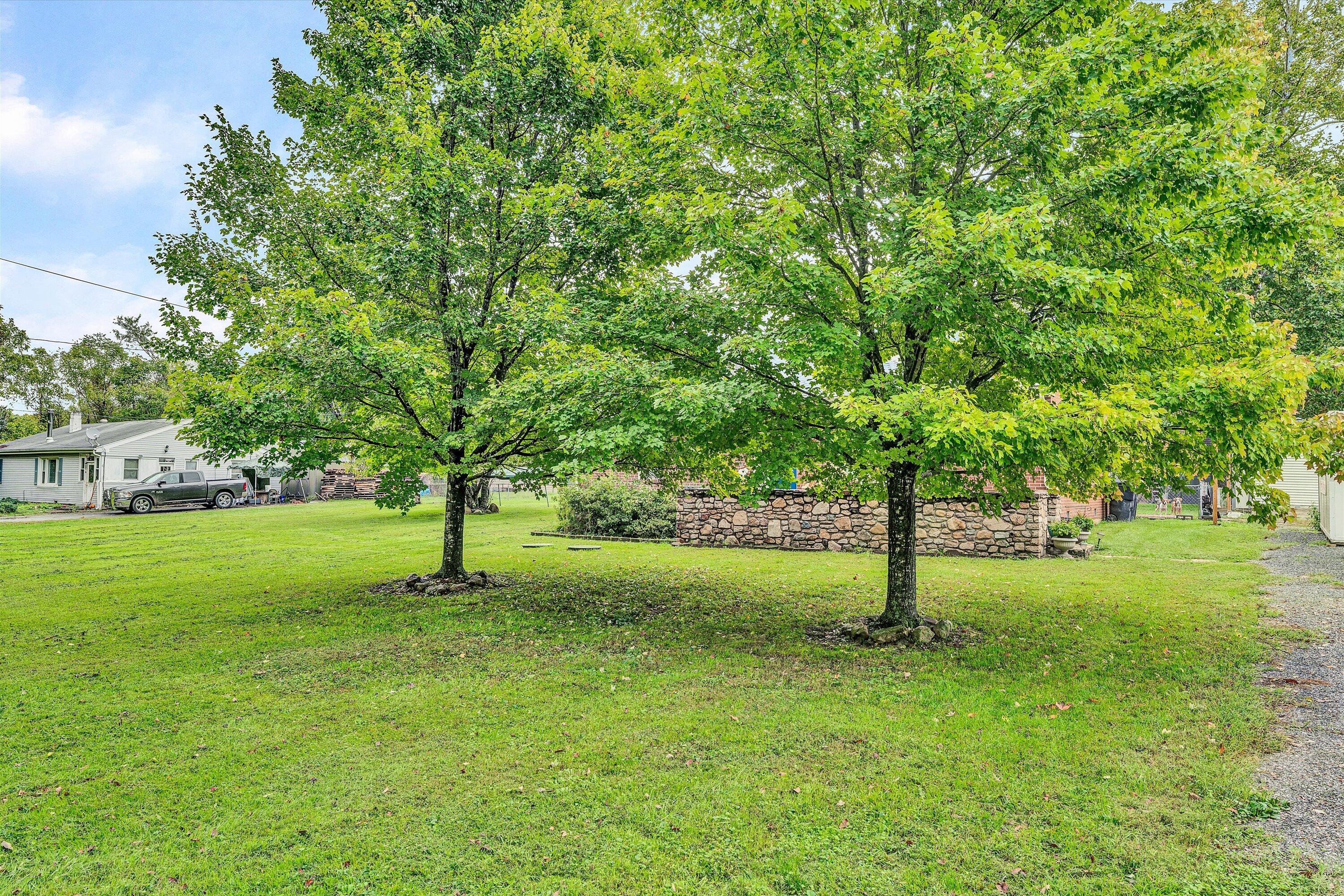 4468 West River Road Salem, VA 24153 - Photo 3 of 27 03-100120240027